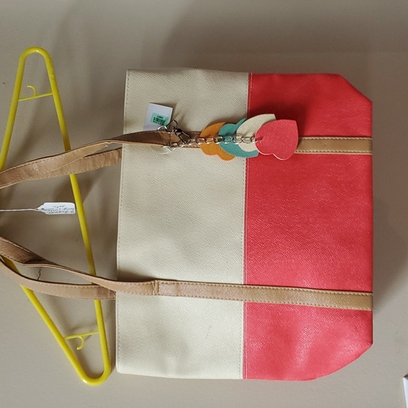 J Francis Handbags - 💥FALL SALE💥 J Francis Handbag Cream and Orange W/ Hearts